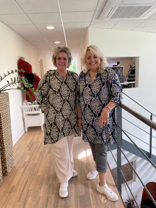 Cassiopeia Satine tunic green