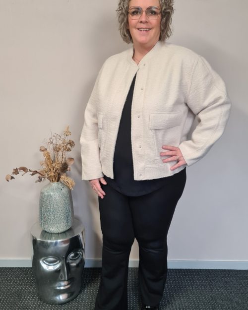 Only Sanne Boucle Bomber Jakke Lys Beige