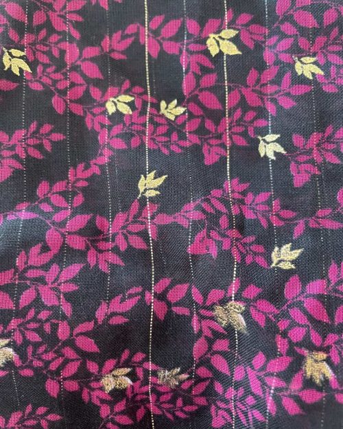 Tørklæde Fushia/sort/guld