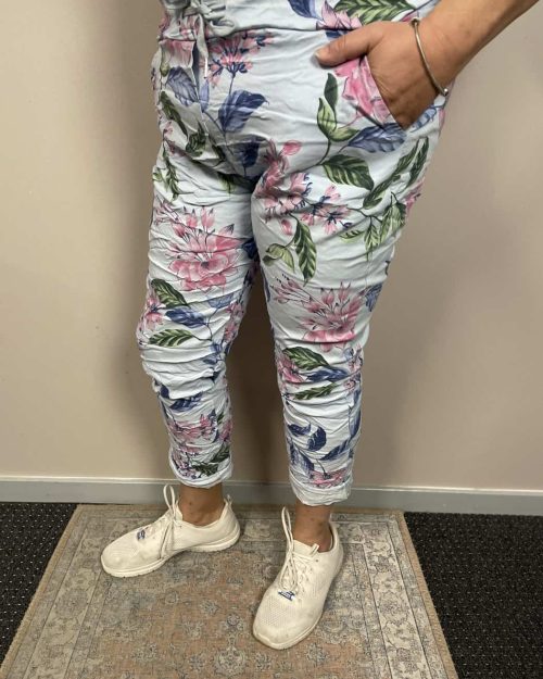 Vanting mirakel buks blå m/blomst S/M: 42-48 L/XL: 50-56 Skl. 67/77 Vejl.399,95