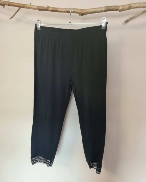 DNY Flo Pirat With Lace Sort S=42/44, M=46/48, L=50/52, XL=54/56