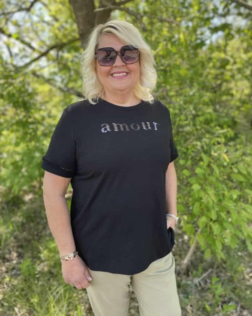 Only Annie O-Neck Boxy T-Shirt Sort AMOUR BM: S:120 M:130 L:140 XL:150 Lg:75 Vej.159,95