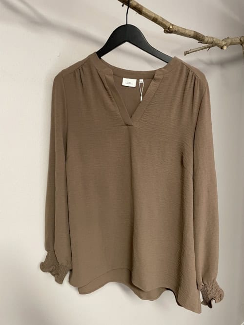 Only Metta V-Neck Bluse Langærmet Brun BM: 46:130 48:135 50:140 52:145 54:150 Lg:75 Vejl. 279,95