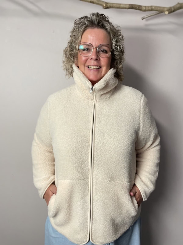 Wasabi Nettie 2 Bamse Cardigan M/Lynlås Creme BM: S:130 M:140 L:150 XL:160 LG:75 Vejl. 399,95