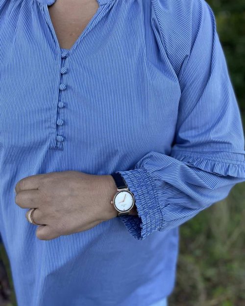 Alternative view of Cassiopeia Aurinna Bluse Blue Combi BM: S:125 M:135 L:145 XL:155 Lg:80 Vejl. 349,-