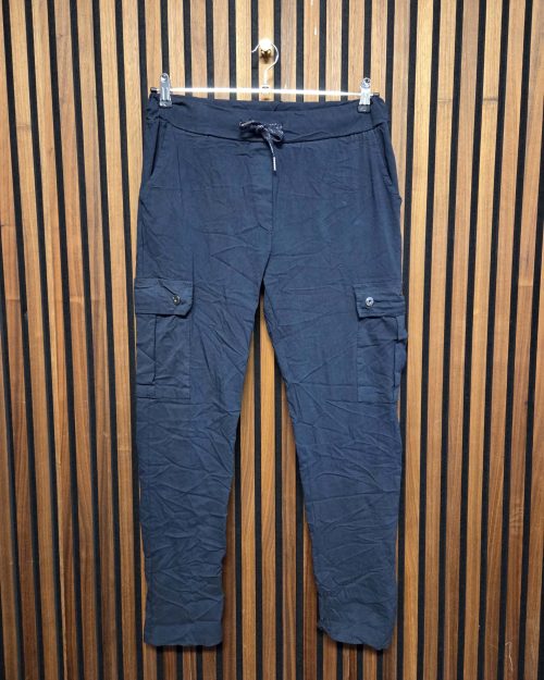 DNY Mirakel buks navy m/lårlommer S/M: 42-48 L/XL: 50-56 Skl. 67/75 Vejl. 499,95