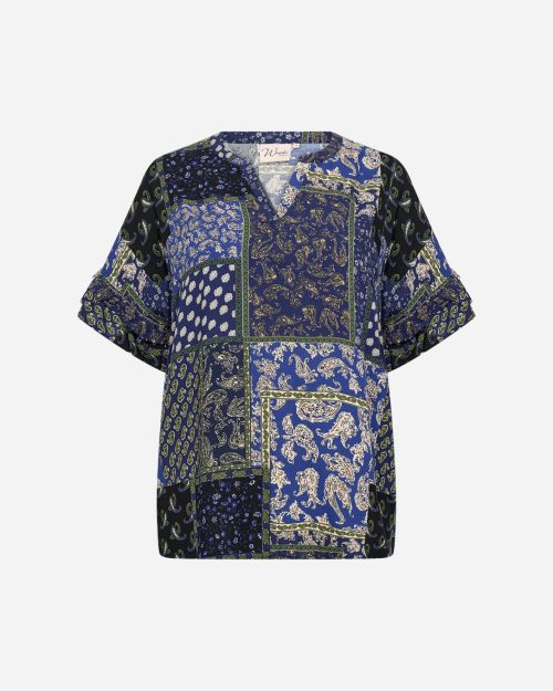 Wasabi Nea 1 Kortærmet Bluse M/Print Blå Combi BM: S:125 M:135 L:145 XL:155 Lg:75 Vejl. 349,95