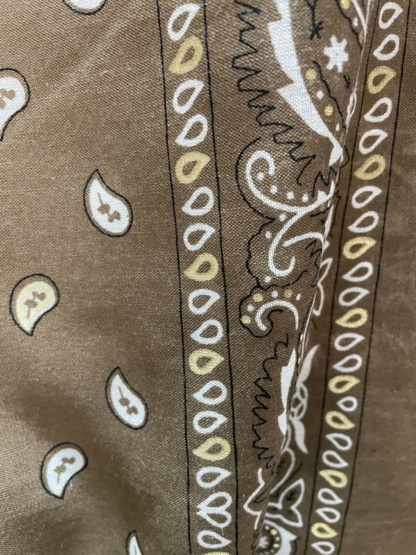 Vanting stor tørklæde lysebrun med paisley print Vejl. 149,95