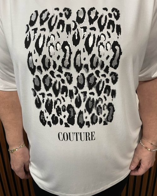 Alternative view of Wasabi Caimi 1 T-Shirt Hvid M/Print COUTURE BM: S:130 M:140 L:150 Xl:160 Lg:75 Vejl.269,95