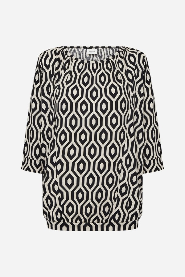 Wasabi Cenette 1 Kortærmet Bluse M/Geometrisk Print Sort/Creme BM: 38:95 40:105 42:115 44:125 46/48:135 50/52:145 54/56:155 58:165 Lg:77 Vejl. 299,95 - Billede 4