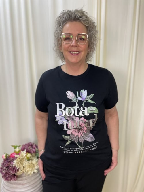 Only Payton T-Shirt M/Blomster Print Sort BM: S:120 M:130 L:140 XL:150 Lg:70