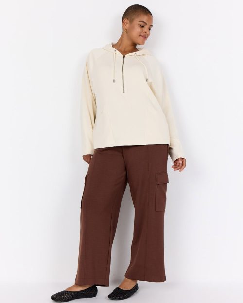 Alternative view of Wasabi Sabina 84 Sweatshirt M/Modal Creme Halv Lynlås BM: 40:120 42:125 44:130 46/48:140 50/52:150 54/56:160 Lg:75 Vejl.399,95