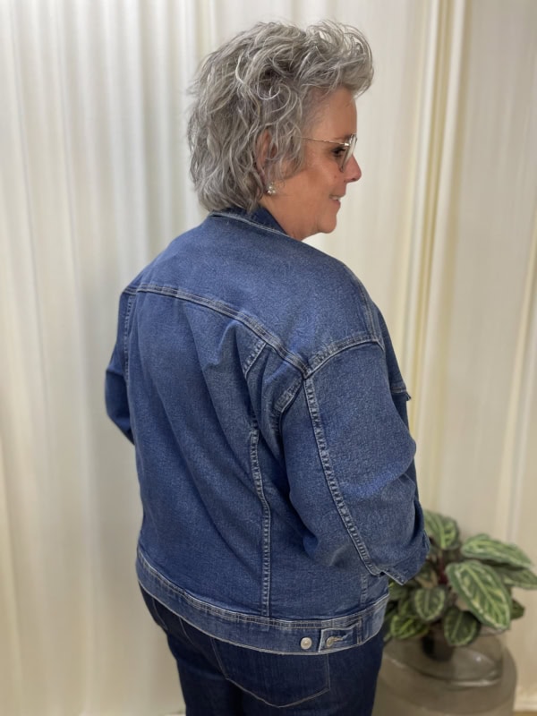 Only Kona Oversize Denim Jakke Medium Blue Denim BM: 42:125 44:130 46:135 48:140 50:145 52:150 54:155 LG:70 Vejl. 529,95 - Billede 4