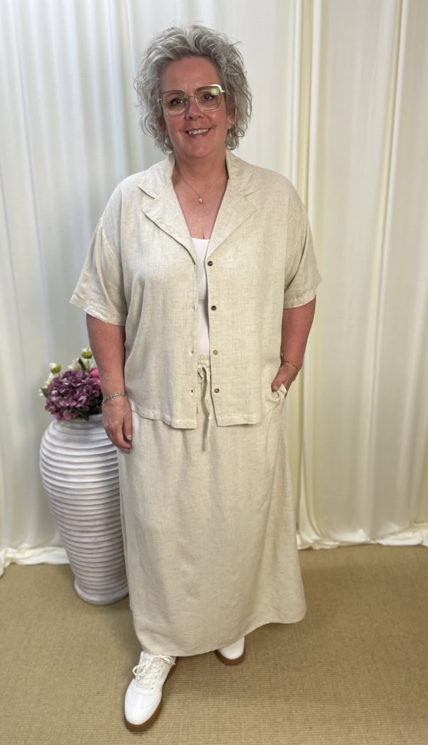 Vanting 9803 Kortærmet Skjorte Hør/Viskose Hør-brun BM: S:115 M:125 L:135 XL:145 LG:65 Vejl. 329,95 - Billede 2
