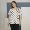 Cassiopeia Jennifer T-Shirt Hvid M/Navy Prikker BM: S:125 M:130 L:140 XL:150 LG:75 Vejl. 299,-