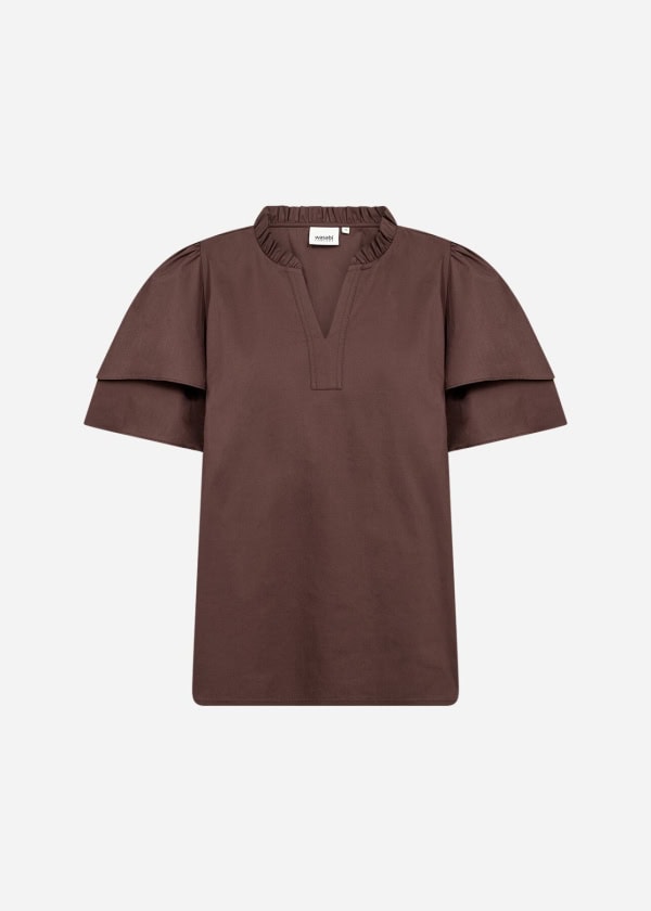 Wasabi Saga 36 Bluse Kortærmet Brun BM: 42:120 44:125 46/48:130 50/52:140 54/56:150 58:160 LG:75 Vejl. 399,95