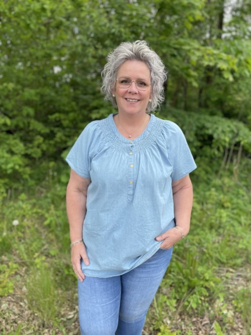 Cassiopeia Ibessa Kortærmet Bluse Light Blue Wash BM: S:130 M:140 L:150 XL:160 LG:80 Vejl. 349,-