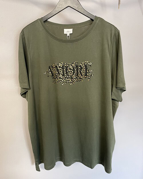 Only Niko Grøn T-Shirt M/Print AMORE BM: S:115 M:125 L:135 XL:145 LG:75 Vejl. 199,95