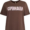 Cassiopeia Gritta V-hals T-Shirt M/Tekst Copenhagen Brun BM: S:120 M:130 L:140 XL:150 LG:75 Vejl. 249,95