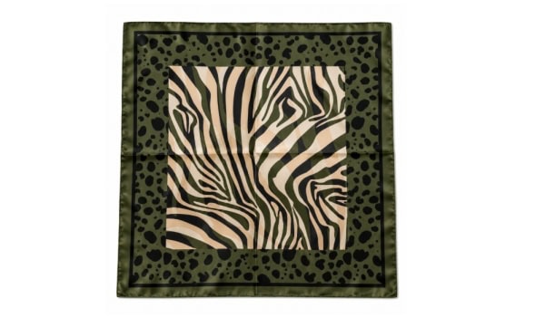 Vanting Lille Satin-look tørklæde grøn m/mønster 70x70cm
