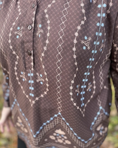 Alternative view of Cassiopeia Belissa Bluse M/Print Brun BM: S:120 M:130 L:140 XL:150 LG:75 Vejl. 359,-