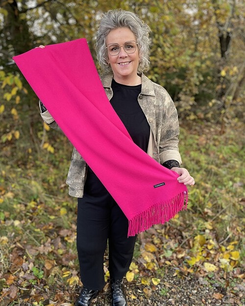 Vanting Tørklæde M/Cashmere Hot Pink 180x70 cm Vejl. 149,95 - Billede 2
