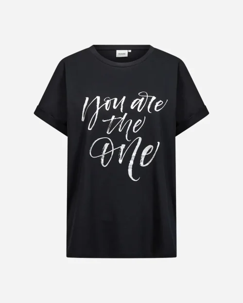 Wasabi Helene 5 T-Shirt Sort M/Tekst BM: 42:120 44:125 46/48:130 50/52:140 54/56:150 LG:75 Vejl. 169,95 - Billede 2